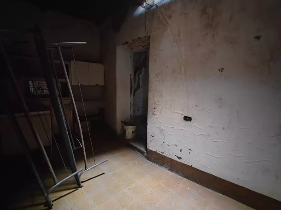 Immagine 11 di Appartamento in vendita  in piazza sant'angelo 13 a Vallecorsa