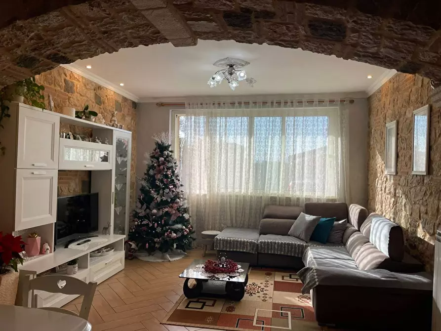 Immagine 2 di Appartamento in vendita  in via polledrara a Alatri