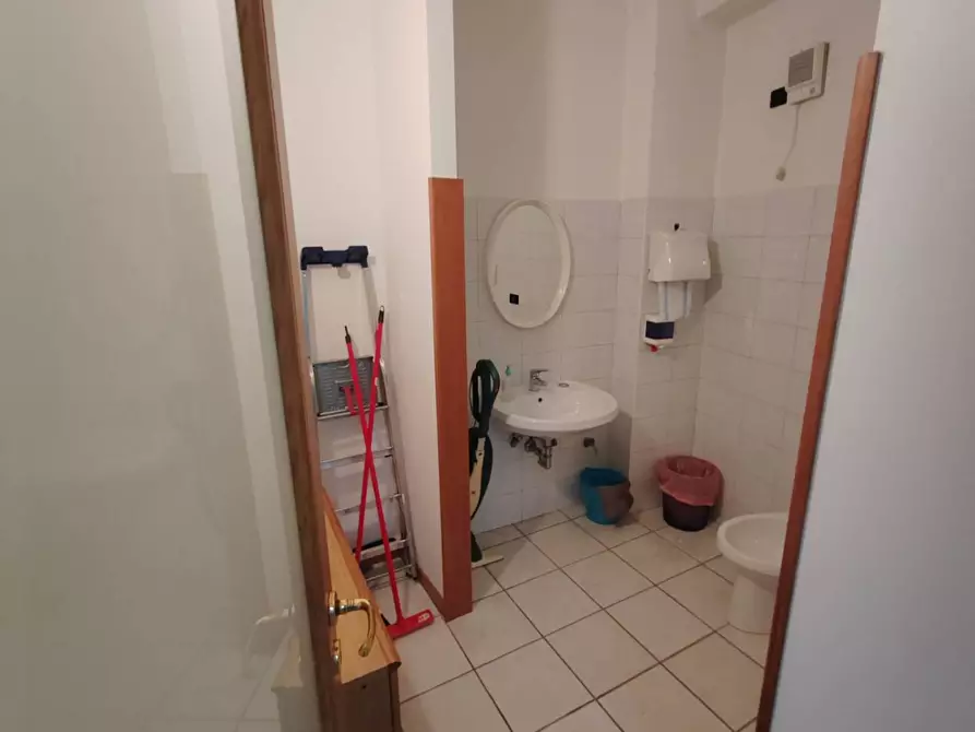 Immagine 8 di Appartamento in vendita  in Via Capitano Vincenzo Pellegrini 20 a Bassiano