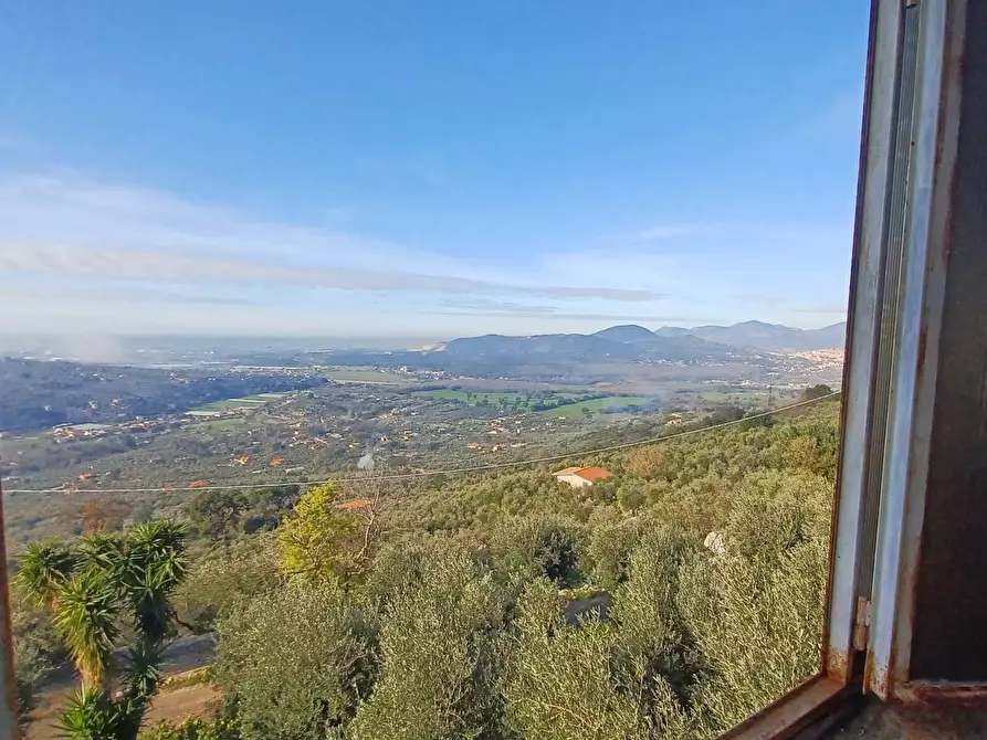 Immagine 11 di Casa indipendente in vendita  in Camminate di Sotto a Bassiano