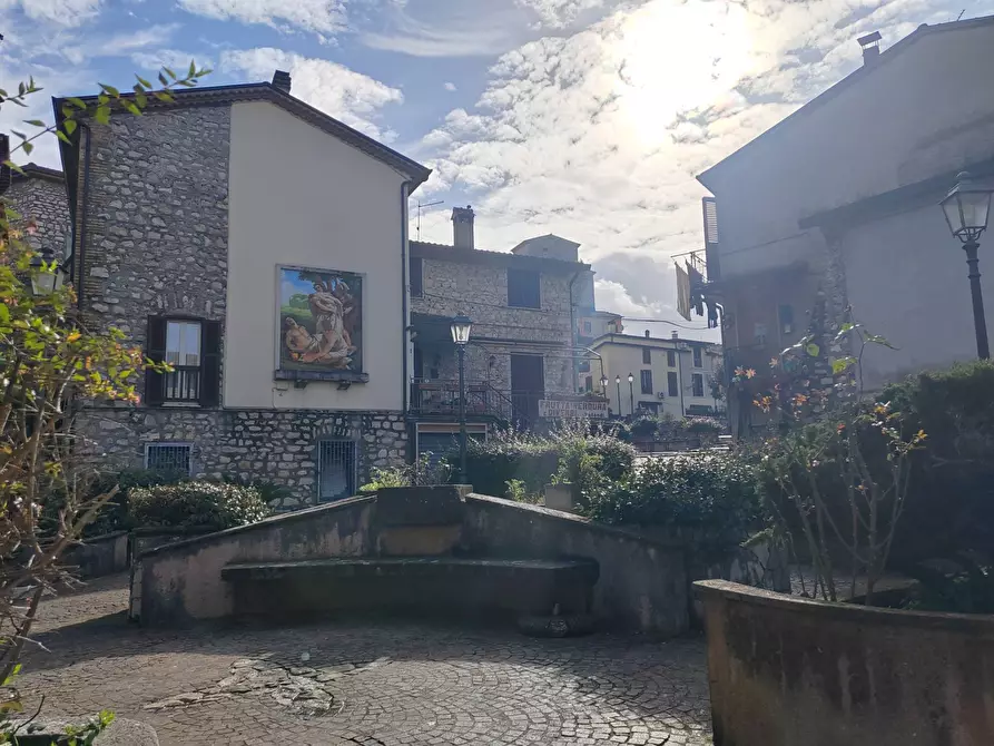 Immagine 13 di Appartamento in vendita  in piazza Annunziata a Amaseno