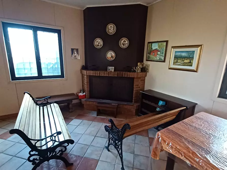Immagine 2 di Casa indipendente in vendita  in Campo Lupino a Arnara