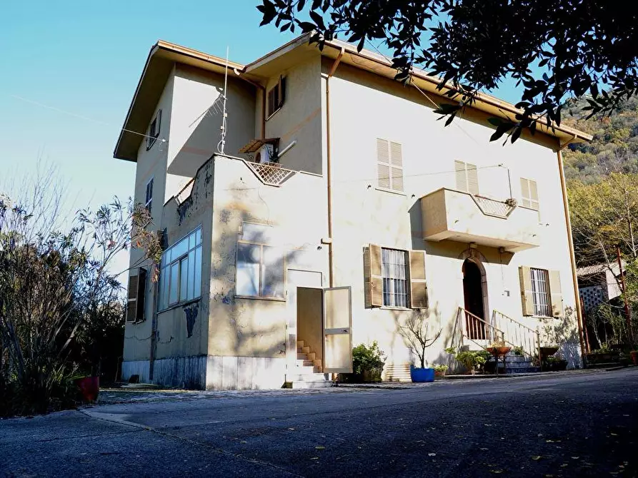 Immagine 2 di Casa indipendente in vendita  in contrada Madonna del Piano 5 a Arnara