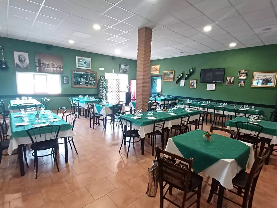 Immagine 1 di Locale commerciale in vendita  in Via Cerreto 50 a Bassiano