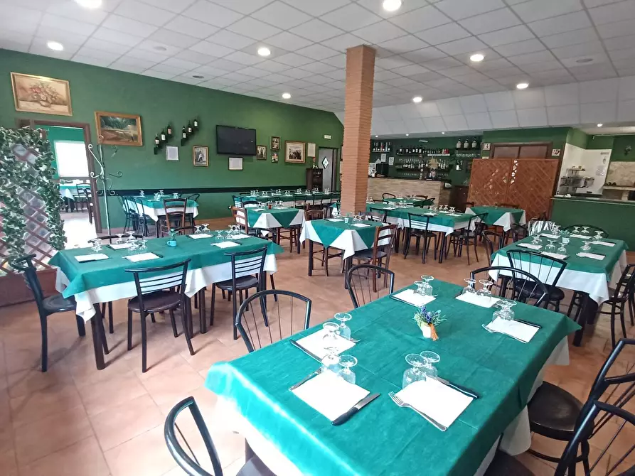 Immagine 41 di Locale commerciale in vendita  in Via Cerreto 50 a Bassiano