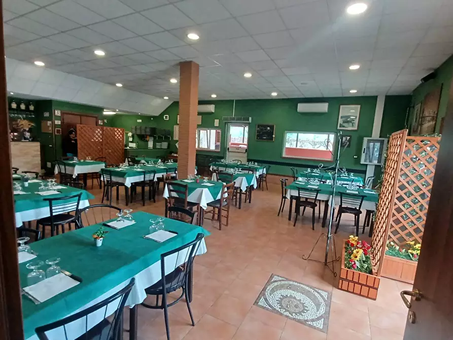 Immagine 4 di Locale commerciale in vendita  in Via Cerreto 50 a Bassiano