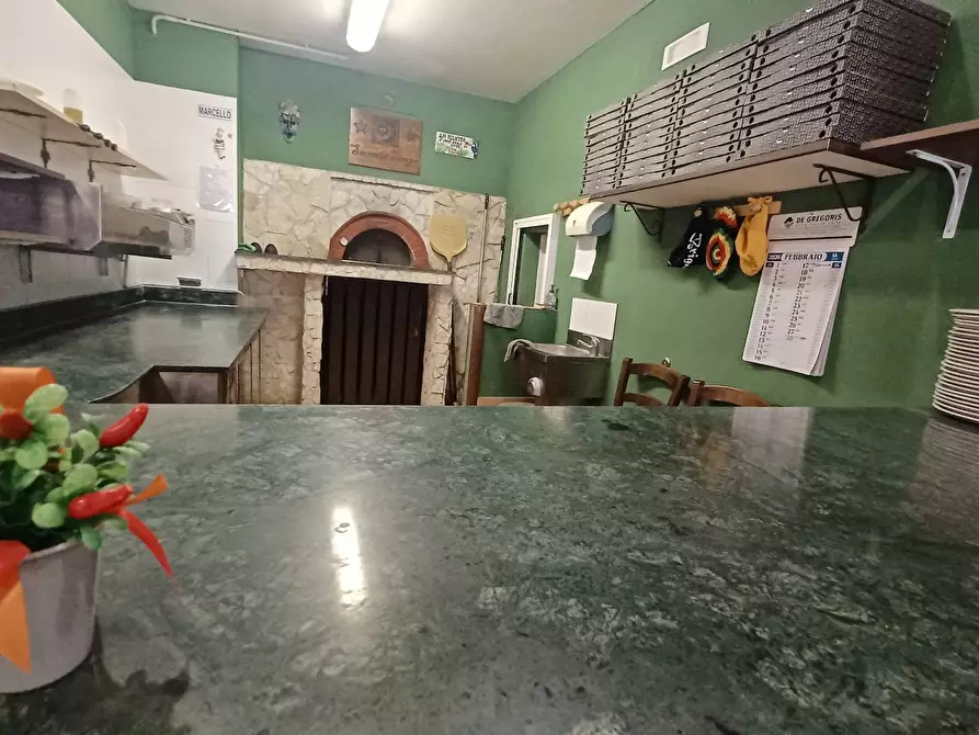 Immagine 44 di Locale commerciale in vendita  in Via Cerreto 50 a Bassiano