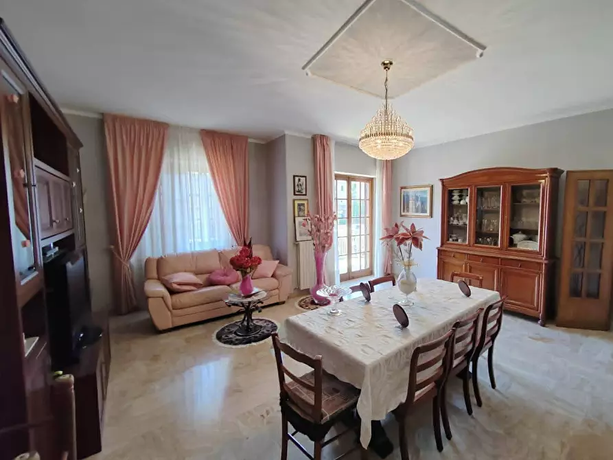 Immagine 3 di Appartamento in vendita  in Via Beata Maria De Mattias 11 a Bassiano