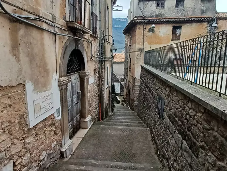 Immagine 4 di Appartamento in vendita  in Via Maria De Mattias a Arnara