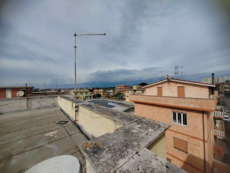 Immagine 8 di Palazzo in vendita  in Via Di Torrenova 218 a Acquedolci