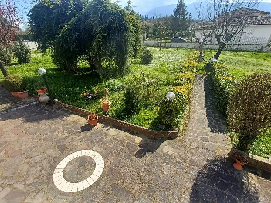 Immagine 3 di Villa in vendita  in Via Fosso Del Lupo a Anagni