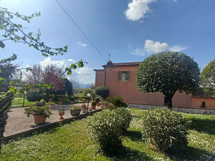 Immagine 24 di Villa in vendita  in Via Fosso Del Lupo a Anagni