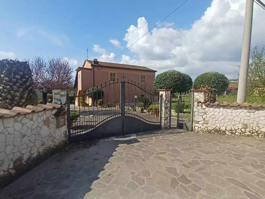 Immagine 33 di Villa in vendita  in Via Fosso Del Lupo a Anagni