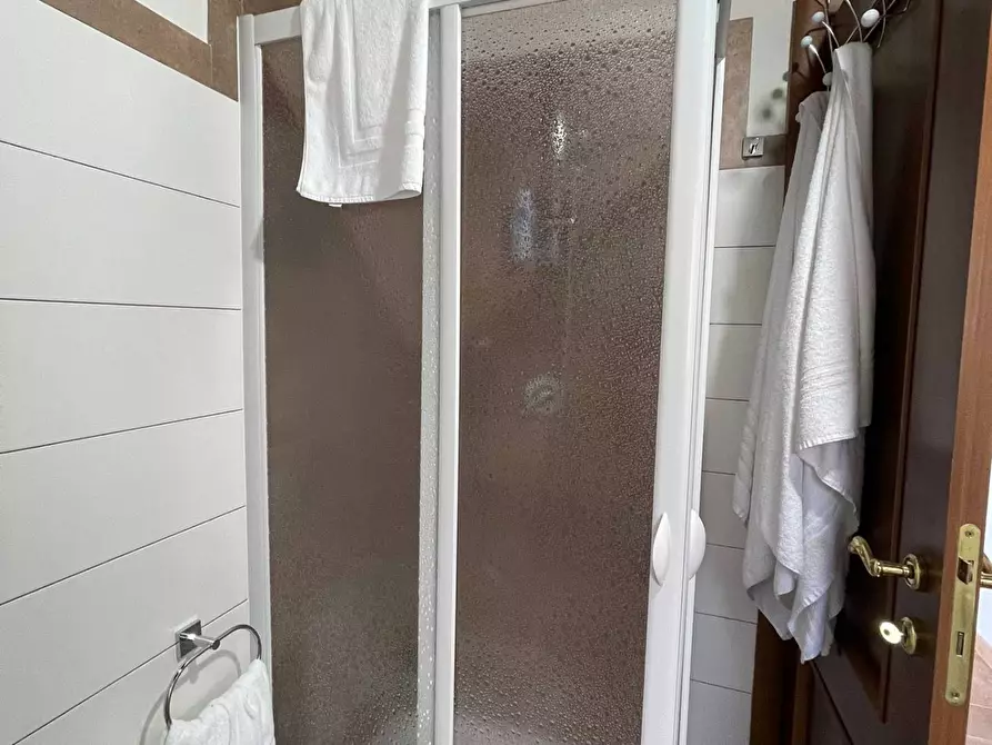 Immagine 14 di Casa indipendente in affitto  a Vico Nel Lazio