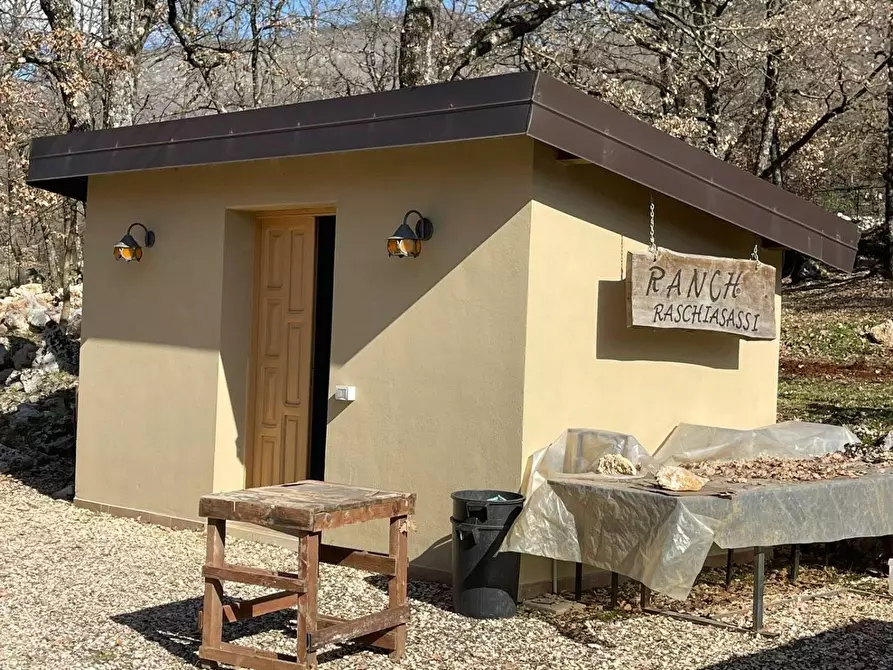 Immagine 18 di Casa indipendente in affitto  a Vico Nel Lazio