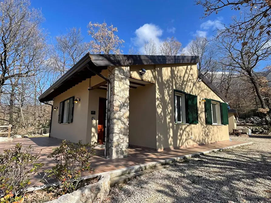 Immagine 4 di Casa indipendente in affitto  a Vico Nel Lazio