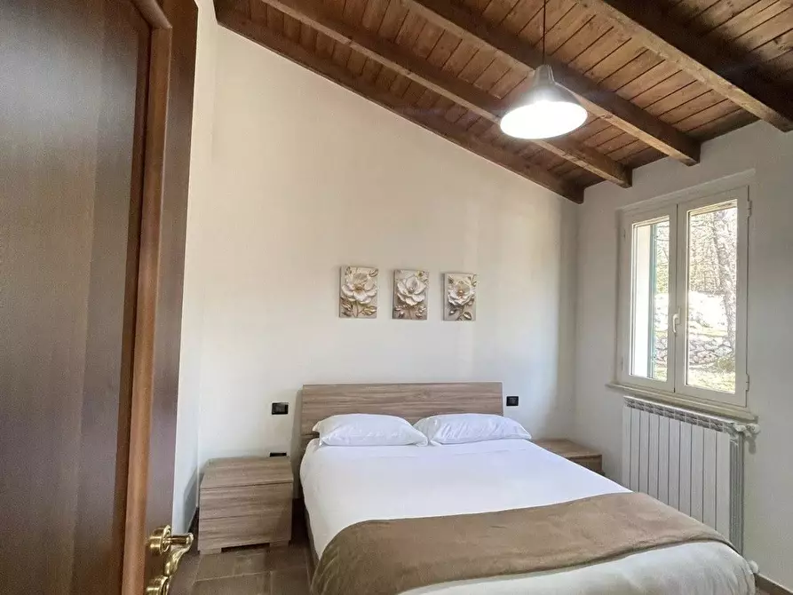 Immagine 15 di Casa indipendente in affitto  a Vico Nel Lazio