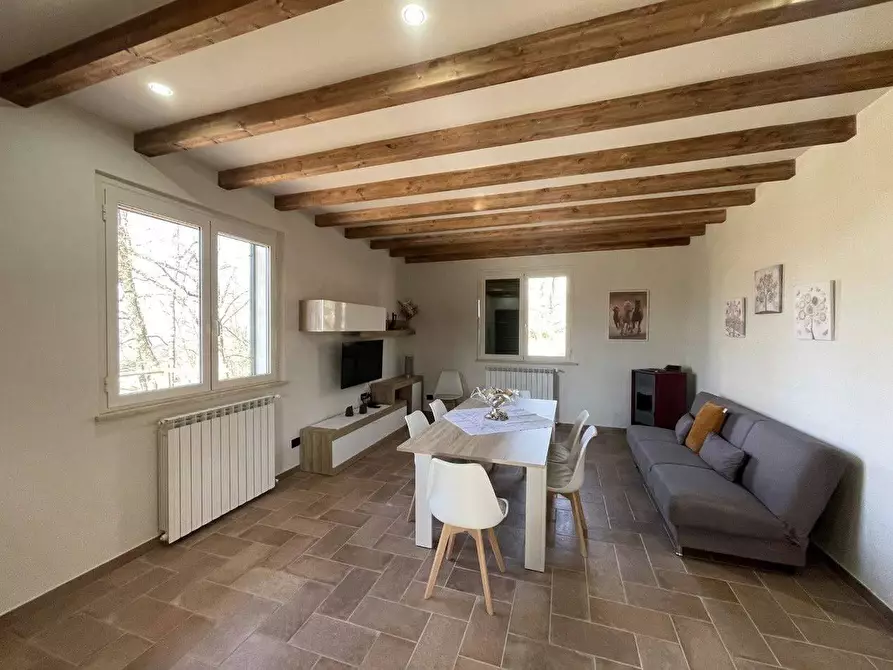 Immagine 2 di Casa indipendente in affitto  a Vico Nel Lazio