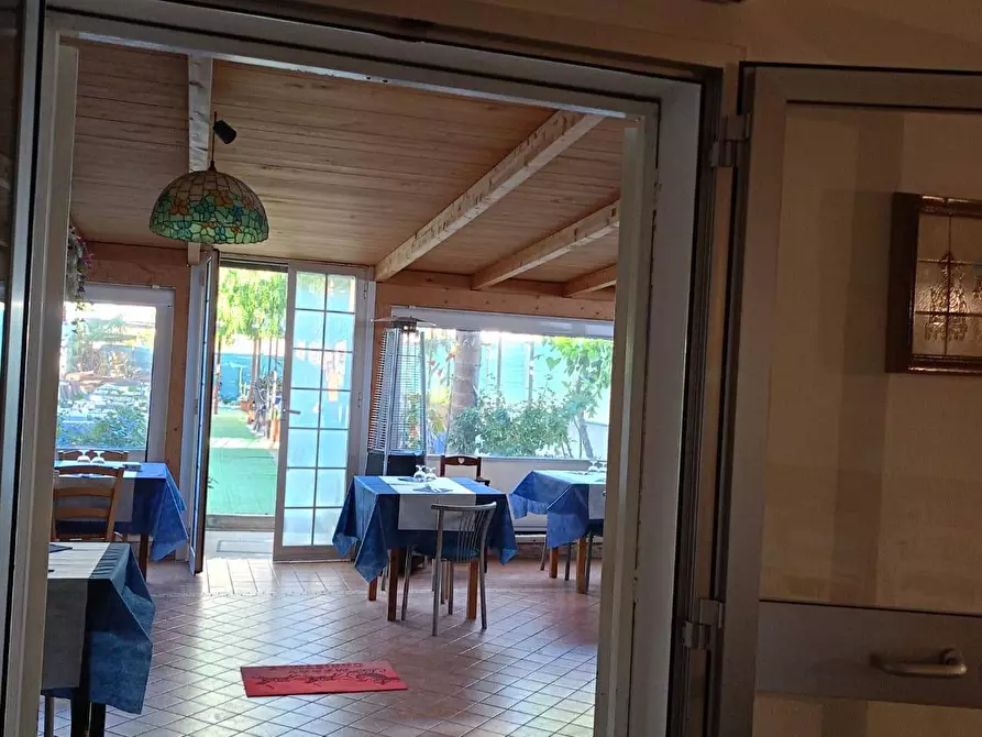 Immagine 9 di Attività commerciale in vendita  in Via Veneto 2 a Terracina