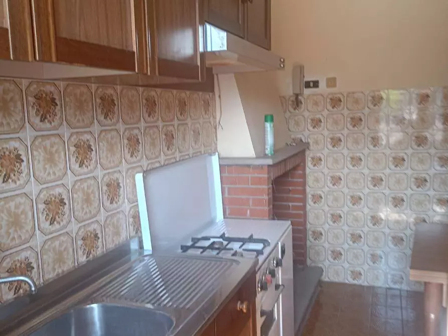 Immagine 2 di Appartamento in vendita  in via madonna a Vallecorsa