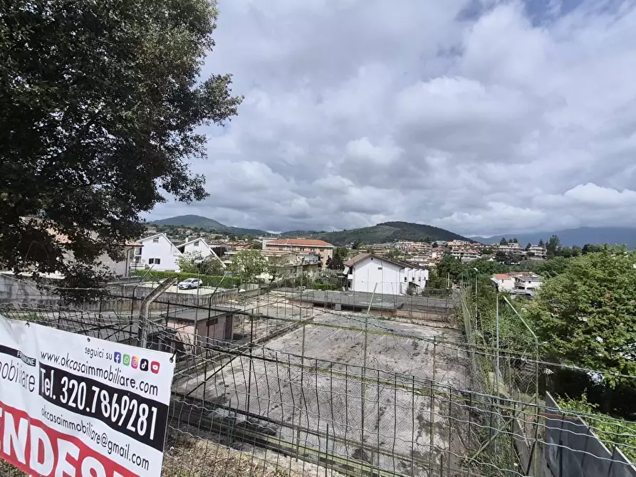 Immagine 22 di Locale commerciale in vendita  in via degli anemoni 12 a Alatri