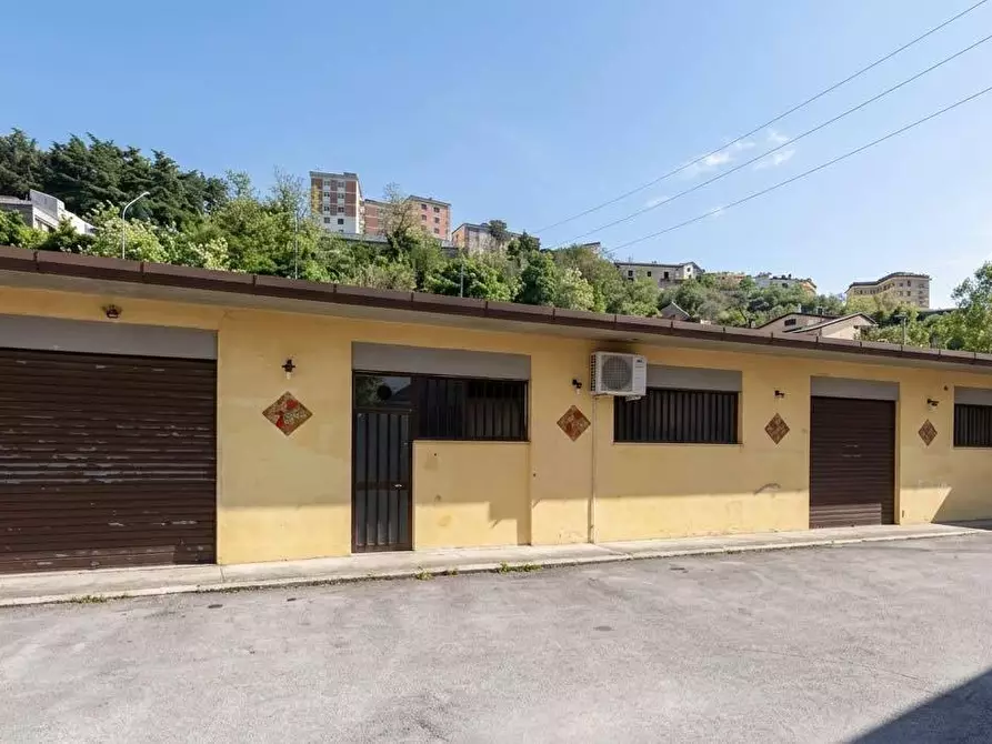 Immagine 1 di Locale commerciale in vendita  in via degli anemoni 12 a Alatri