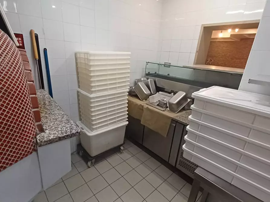 Immagine 16 di Attività commerciale in affitto  in Via S.Angelo in Villa 118 a Veroli