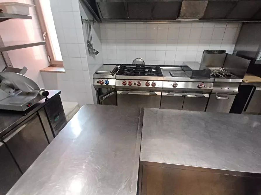 Immagine 17 di Attività commerciale in affitto  in Via S.Angelo in Villa 118 a Veroli