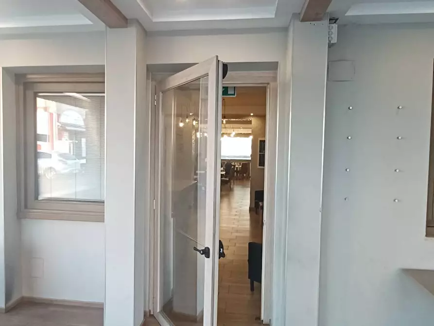 Immagine 26 di Attività commerciale in affitto  in Via S.Angelo in Villa 118 a Veroli
