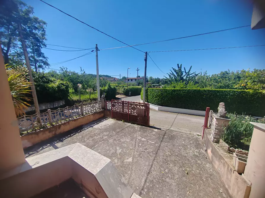 Immagine 14 di Appartamento in vendita  in melogrosso snc a Bassiano