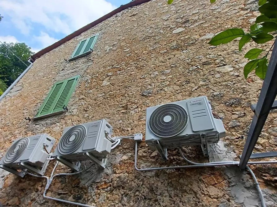 Immagine 5 di Casa semindipendente in vendita  in Via Marittima a Bassiano