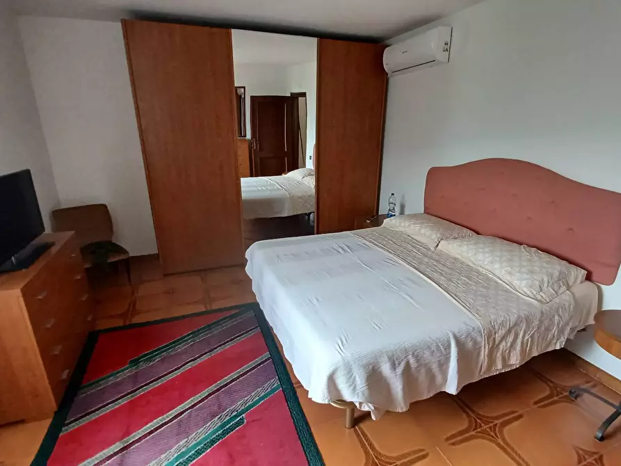 Immagine 6 di Casa semindipendente in vendita  in Via Marittima a Bassiano
