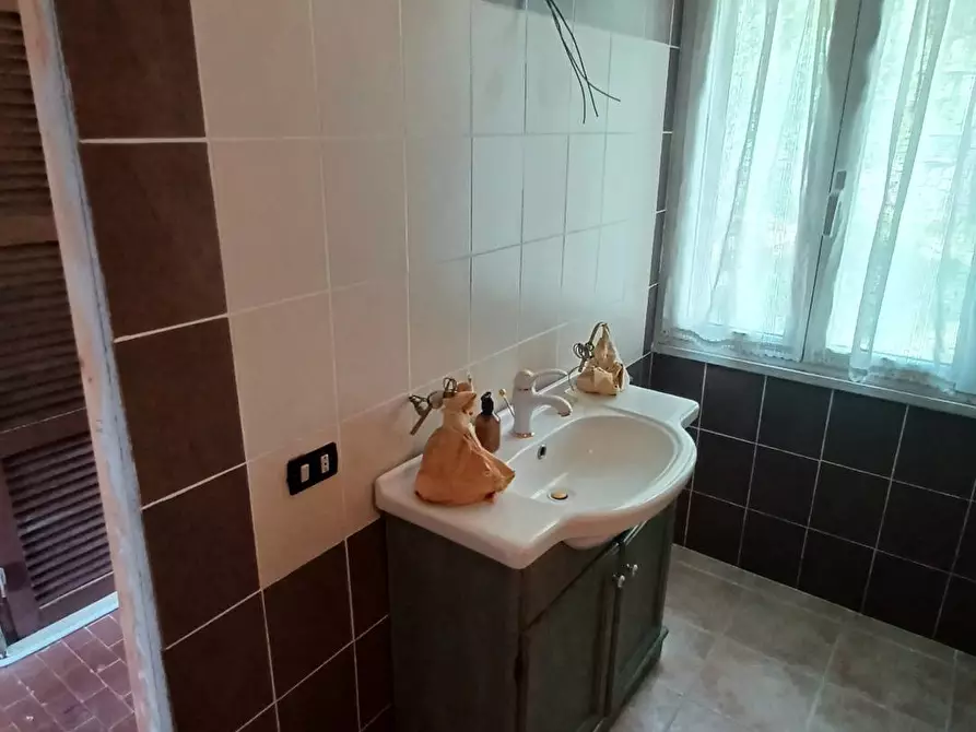 Immagine 26 di Casa semindipendente in vendita  in Via Marittima a Bassiano