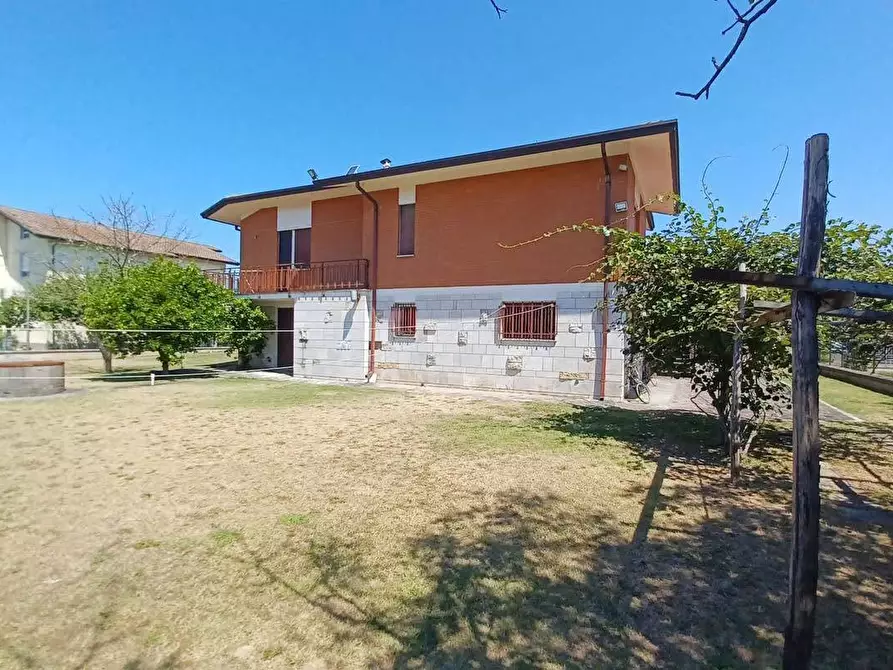 Immagine 16 di Villa in vendita  in Via Cannuccio 16 a Ceprano