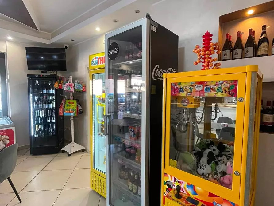 Immagine 7 di Attività commerciale in vendita  in Via Strada Statale 155 La Donna a Alatri