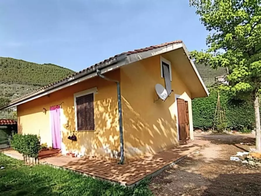Immagine 1 di Casa indipendente in vendita  in via fontana scurano snc a Alatri