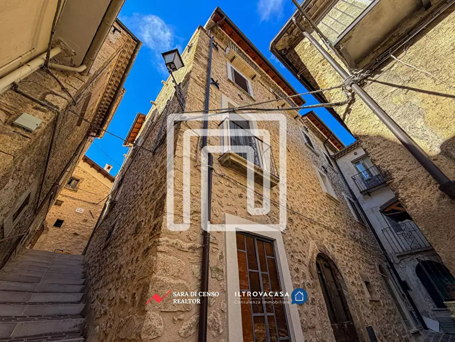 Immagine 1 di Appartamento in vendita  in Via Municipio a Alfedena