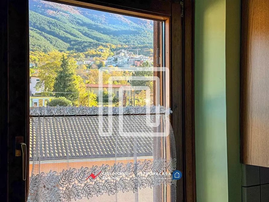 Immagine 9 di Appartamento in vendita  in via Piano Madonna di Loreto 18 a Alfedena