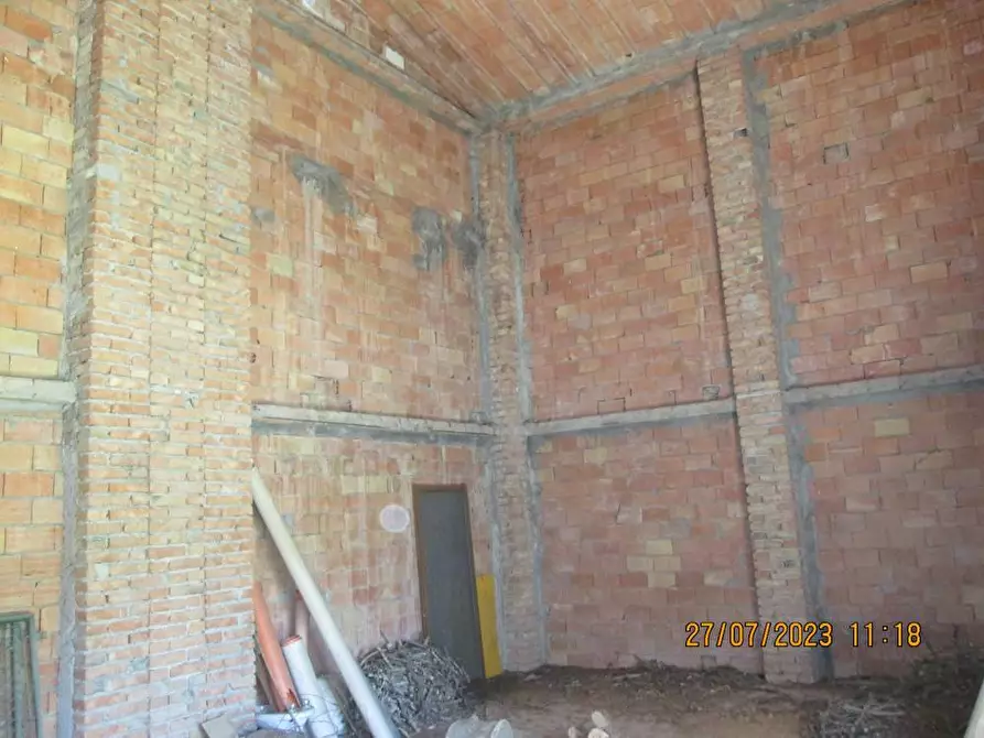 Immagine 6 di Locale commerciale in vendita  in Viale Liberta 56 a Cupramontana