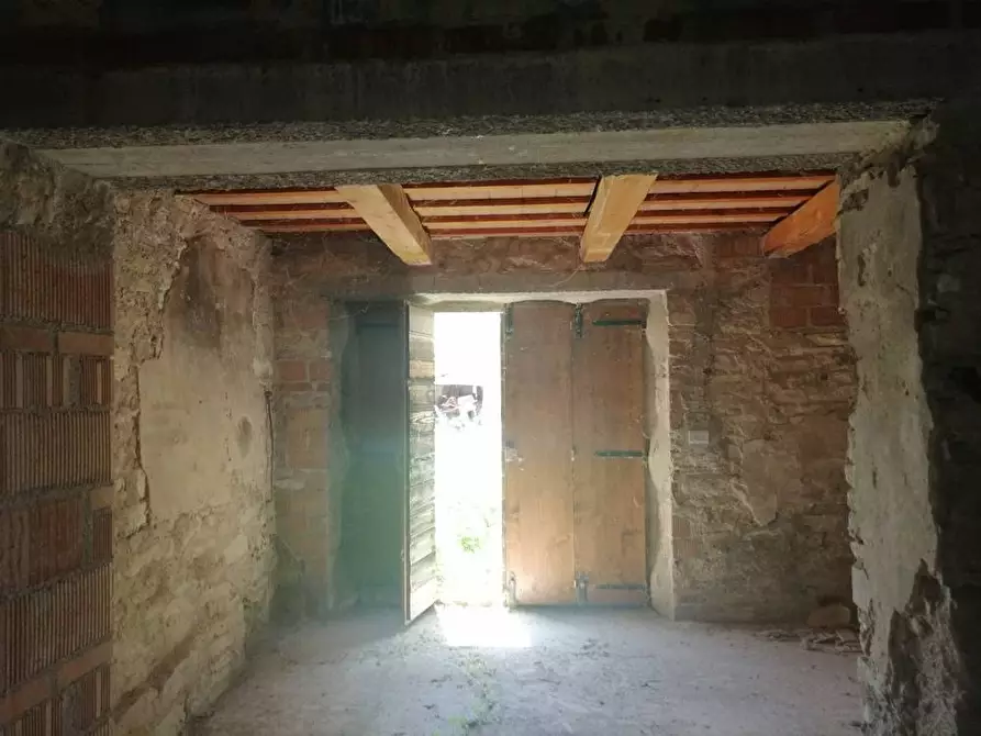 Immagine 4 di Rustico / casale in vendita  in frazione Moricozzi a Apiro