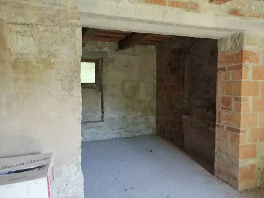 Immagine 8 di Rustico / casale in vendita  in frazione Moricozzi a Apiro
