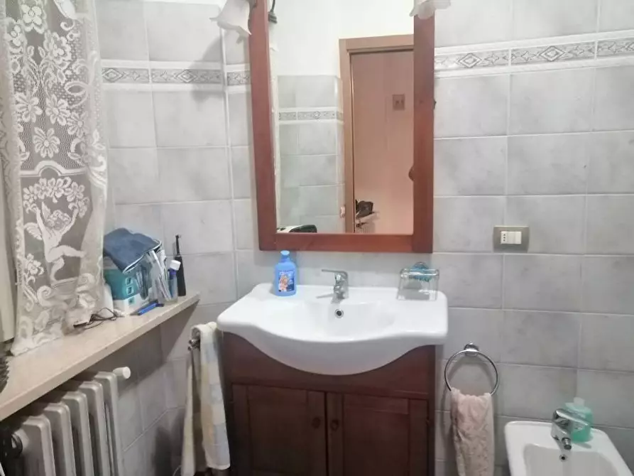 Immagine 6 di Appartamento in vendita  in Pierosara a Genga