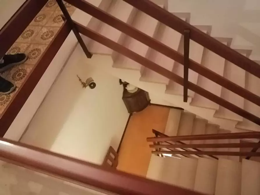 Immagine 11 di Appartamento in vendita  in Via Leopardi 28 a Frontone