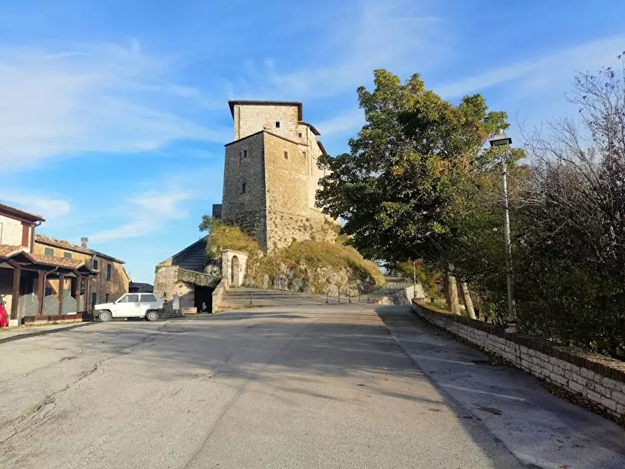 Immagine 15 di Appartamento in vendita  in Via Leopardi 28 a Frontone