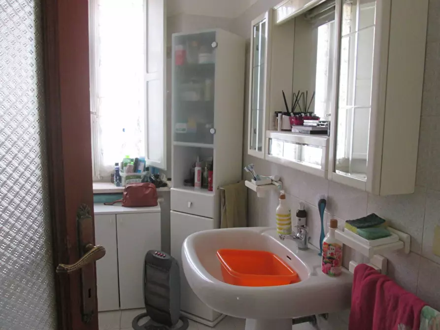 Immagine 26 di Rustico / casale in vendita  in localita'  casacolonna 1 a Sassoferrato