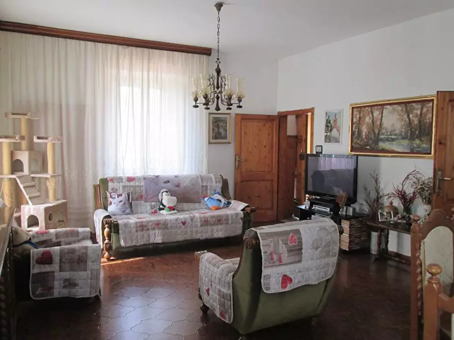 Immagine 19 di Rustico / casale in vendita  in localita'  casacolonna 1 a Sassoferrato