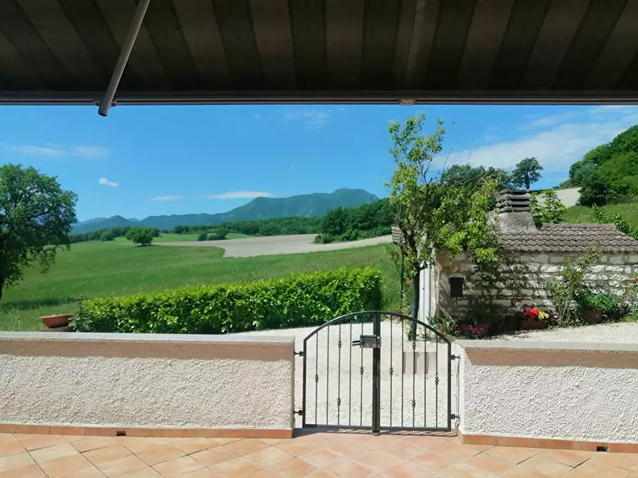 Immagine 2 di Rustico / casale in vendita  in localita'  casacolonna 1 a Sassoferrato