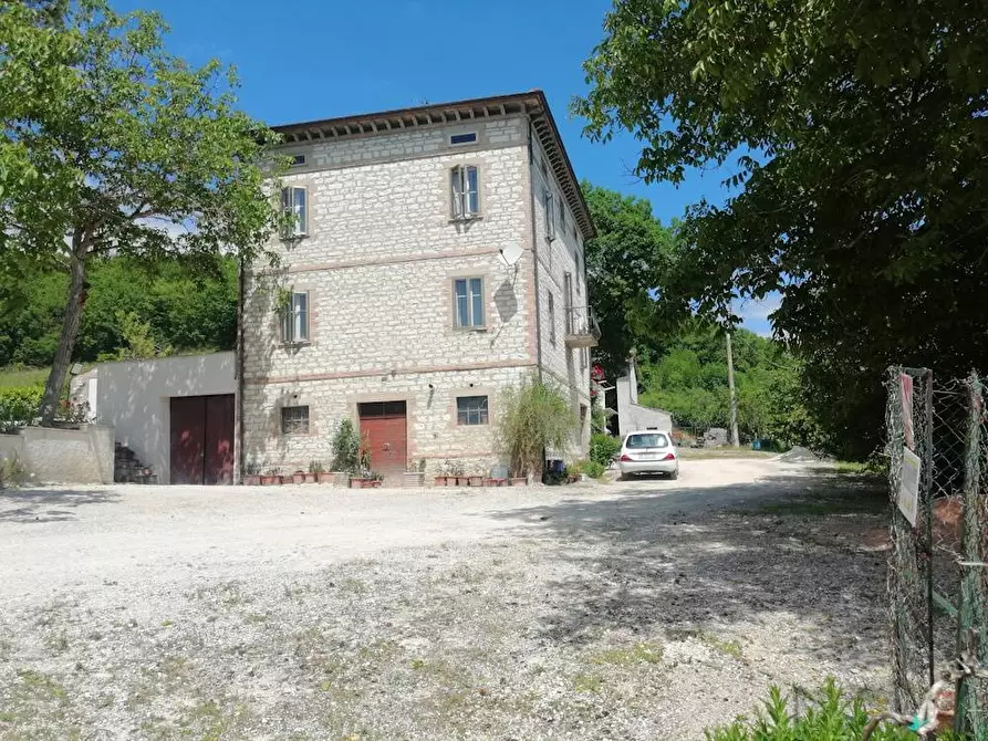 Immagine 5 di Rustico / casale in vendita  in localita'  casacolonna 1 a Sassoferrato
