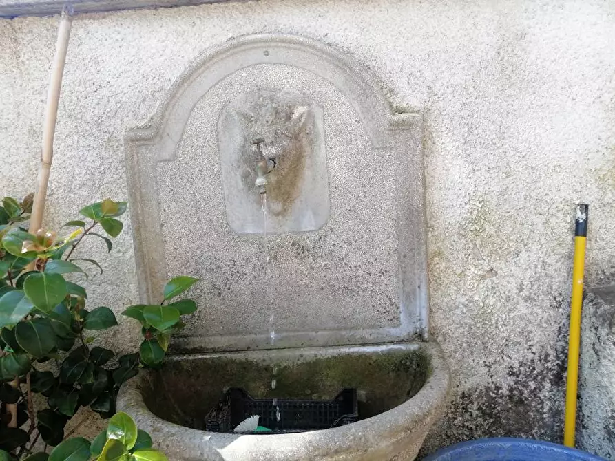 Immagine 9 di Rustico / casale in vendita  in localita'  casacolonna 1 a Sassoferrato
