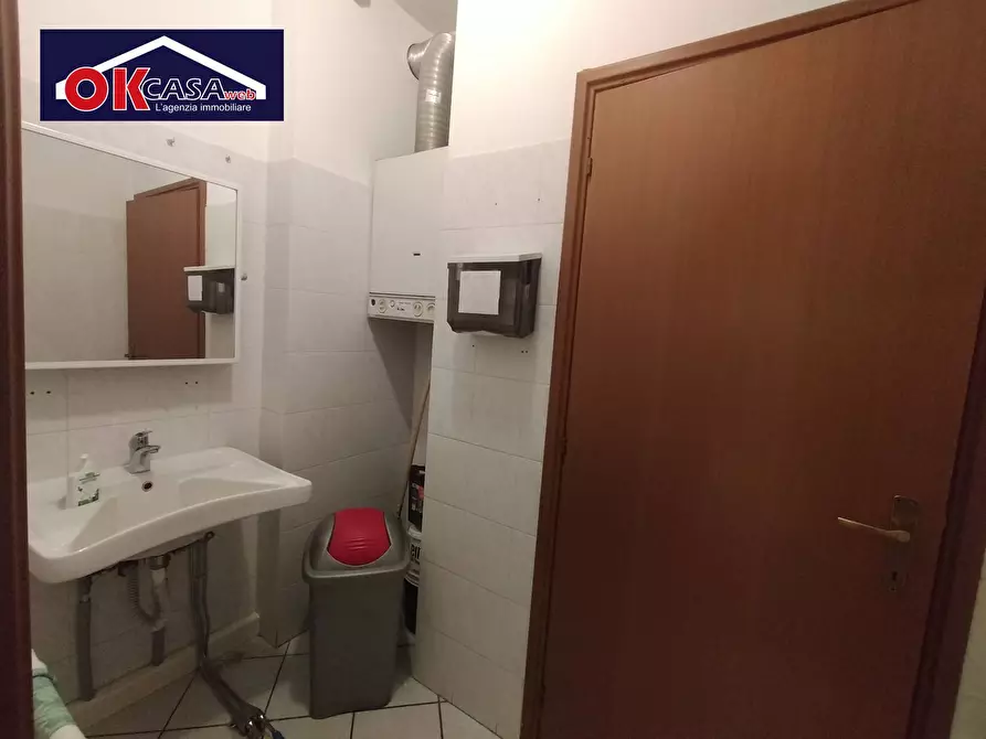Immagine 2 di Attività commerciale in vendita  in via ugo foscolo a Monfalcone